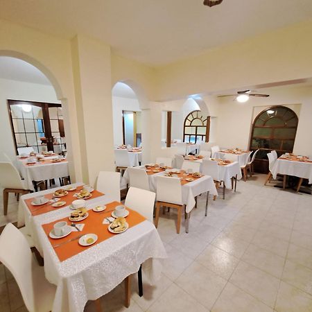 Hotel Provincia Trelew Extérieur photo