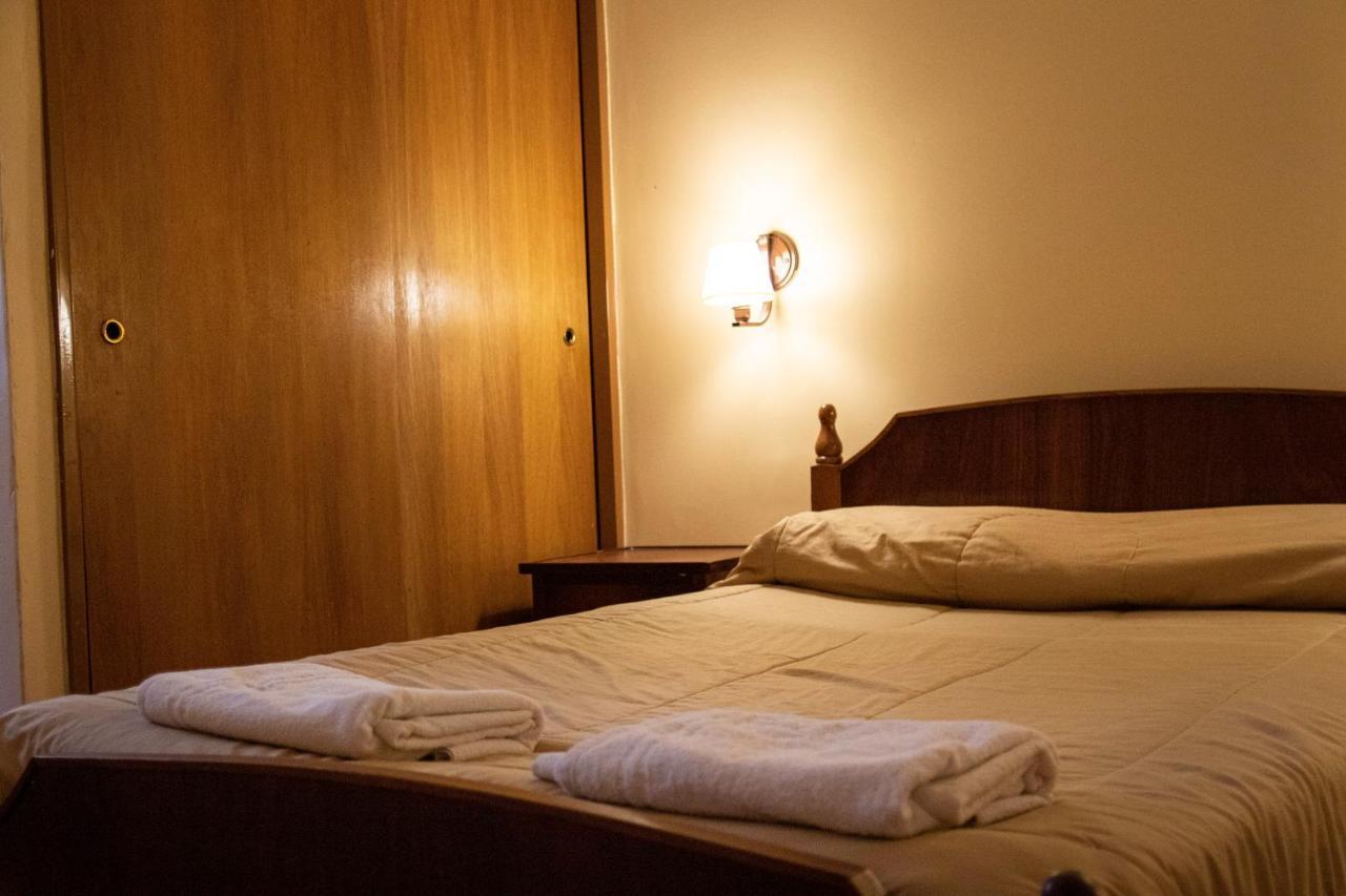 Hotel Provincia Trelew Extérieur photo