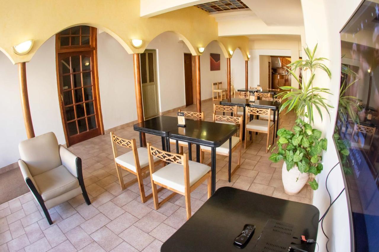 Hotel Provincia Trelew Extérieur photo